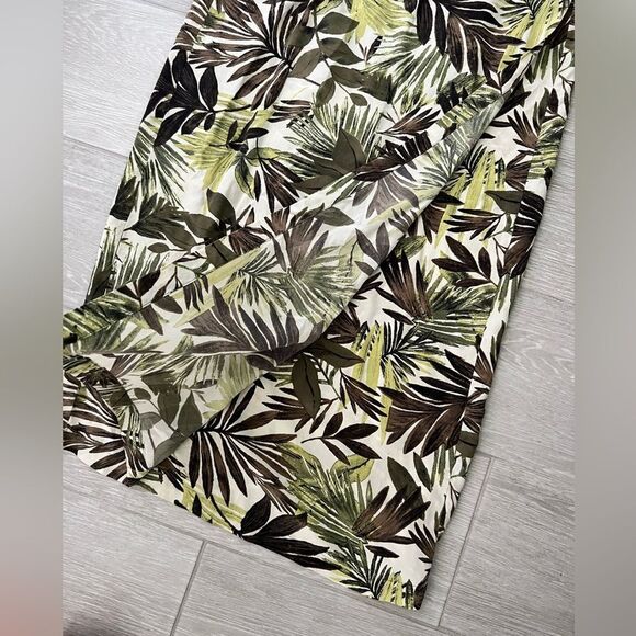 Vintage Chicos 100% Silk Wrap Skirt Tropical Leaves size 2 (large) - Picture 2 of 8